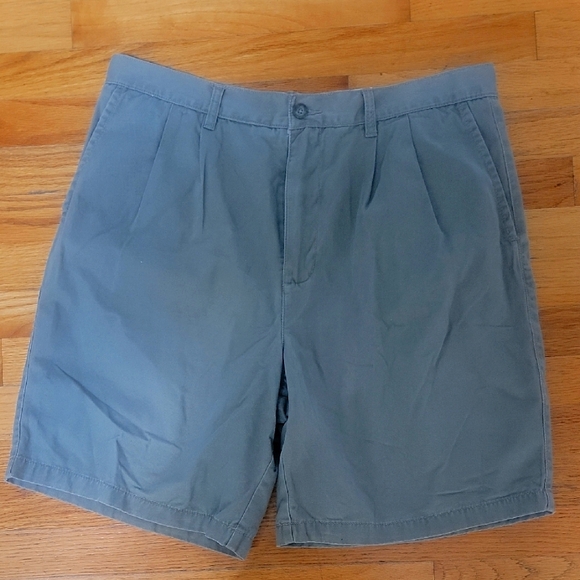 Covington Other - Covington Grayish Green Flat Front Shorts Casual Style